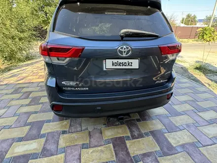 Toyota Highlander 2017 года за 10 200 000 тг. в Атырау – фото 15