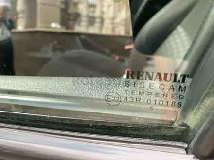 Renault Sandero 2015 года за 4 000 000 тг. в Астана – фото 2