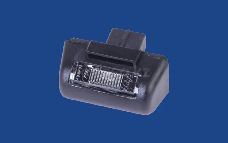 Оптика оригинальный Фонарь освящения номерного знака для Ford Transit за 4 000 тг. в Алматы