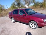 Volkswagen Vento 1995 годаүшін1 500 000 тг. в Караганда – фото 2