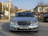Mercedes-Benz E 200 2008 года за 4 500 000 тг. в Шымкент – фото 2