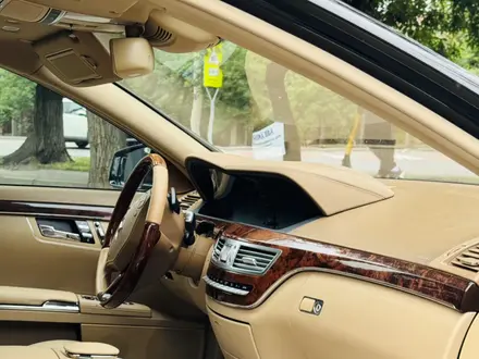 Mercedes-Benz S 350 2010 года за 9 700 000 тг. в Алматы – фото 22