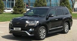 Toyota Land Cruiser 2018 года за 39 000 000 тг. в Алматы – фото 2