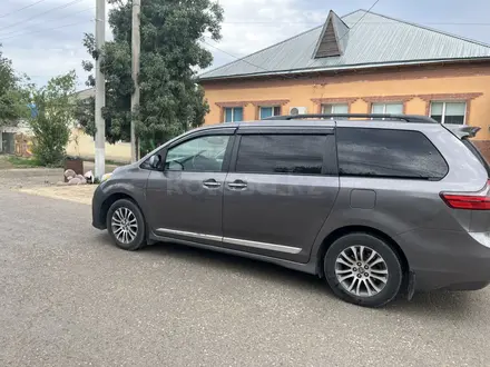 Toyota Sienna 2018 года за 14 300 000 тг. в Кызылорда – фото 3