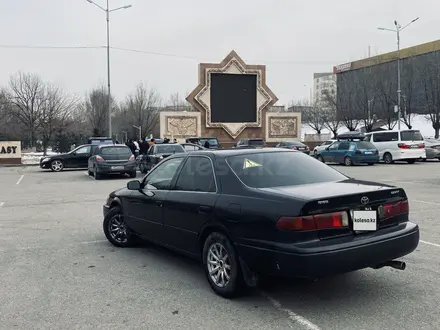 Toyota Camry 2000 года за 3 500 000 тг. в Тараз – фото 8