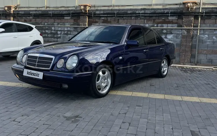 Mercedes-Benz E 200 1996 годаүшін4 500 000 тг. в Алматы