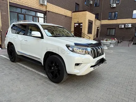 Toyota Land Cruiser Prado 2022 года за 29 500 000 тг. в Уральск