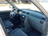 Honda CR-V 1998 годаүшін4 000 000 тг. в Петропавловск – фото 3