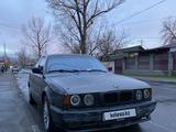 BMW 520 1988 года за 600 000 тг. в Алматы – фото 2