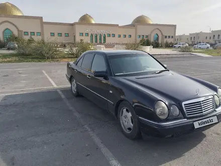 Mercedes-Benz E 280 1996 года за 3 100 000 тг. в Шымкент – фото 4