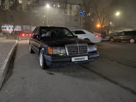 Mercedes-Benz E 200 1991 года за 1 250 000 тг. в Акколь (Таласский р-н) – фото 2