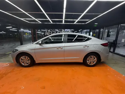 Hyundai Elantra 2018 года за 7 950 000 тг. в Алматы – фото 7