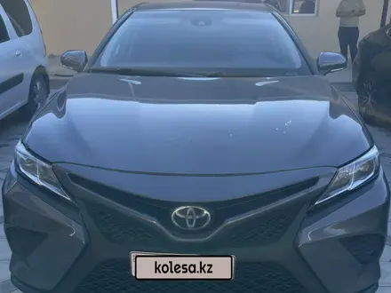 Toyota Camry 2018 года за 8 000 000 тг. в Актау