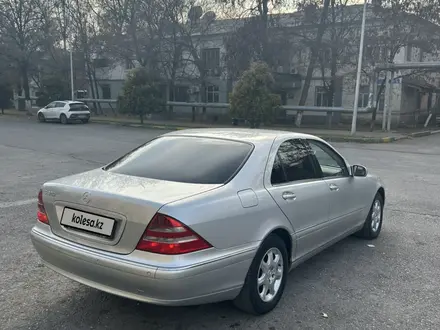 Mercedes-Benz S 320 2001 года за 4 000 000 тг. в Шымкент – фото 12