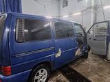 Volkswagen Caravelle 1997 года за 2 900 000 тг. в Павлодар – фото 4
