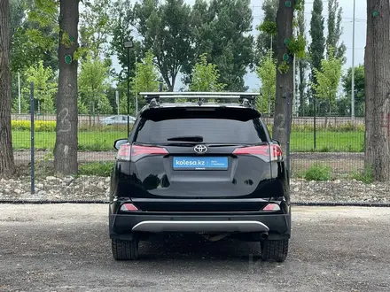 Toyota RAV4 2018 года за 8 770 000 тг. в Алматы – фото 6