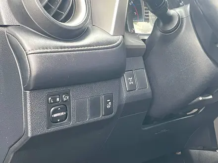 Toyota RAV4 2018 года за 8 770 000 тг. в Алматы – фото 15