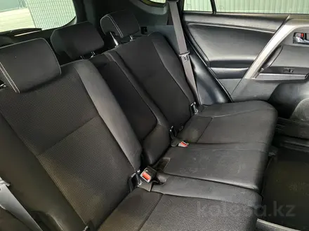 Toyota RAV4 2018 года за 9 720 000 тг. в Алматы – фото 10