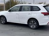 Mitsubishi Outlander 2022 годаүшін13 500 000 тг. в Актау – фото 2