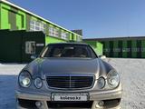 Mercedes-Benz E 320 2003 годаүшін6 000 000 тг. в Семей – фото 3