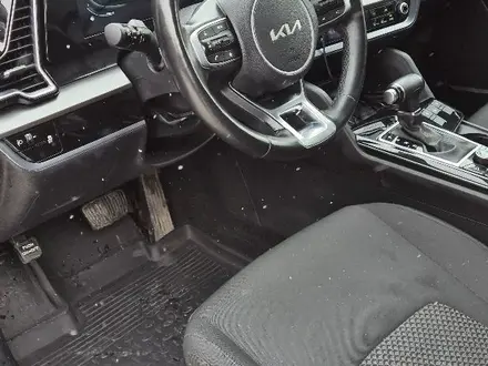 Kia Sportage 2022 года за 12 800 000 тг. в Петропавловск – фото 19