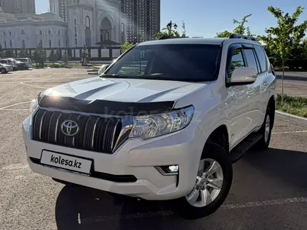 Toyota Land Cruiser Prado 2018 года за 21 000 000 тг. в Астана