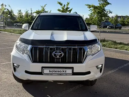 Toyota Land Cruiser Prado 2018 года за 21 000 000 тг. в Астана – фото 2