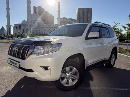 Toyota Land Cruiser Prado 2018 года за 21 000 000 тг. в Астана – фото 10