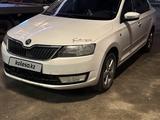 Skoda Rapid 2014 года за 3 200 000 тг. в Атырау