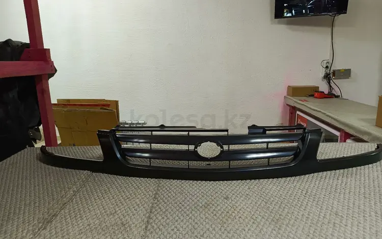 Решетка радиатора Toyota Sienna 1997-2003 за 36 000 тг. в Астана