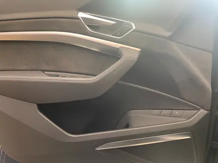 Audi e-tron 2020 года за 26 000 000 тг. в Алматы – фото 11