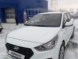 Hyundai Accent 2018 года за 7 200 000 тг. в Астана – фото 2