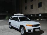 Jeep Grand Cherokee 2023 года за 26 700 000 тг. в Самарское