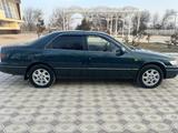 Toyota Camry 1996 годаfor3 600 000 тг. в Шымкент – фото 2