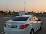 Hyundai Solaris 2014 года за 5 299 999 тг. в Актобе – фото 5