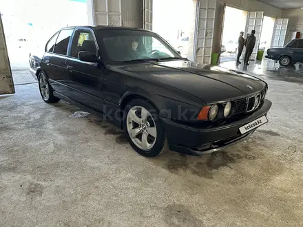 BMW 520 1993 года за 1 500 000 тг. в Туркестан – фото 2