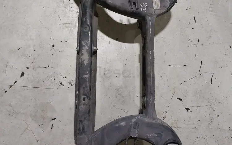 W205 задняя балка за 140 000 тг. в Алматы