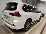 Lexus LX 570 2017 годаүшін43 500 000 тг. в Астана – фото 2