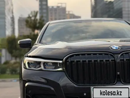 BMW 740 2016 года за 19 000 000 тг. в Алматы – фото 46