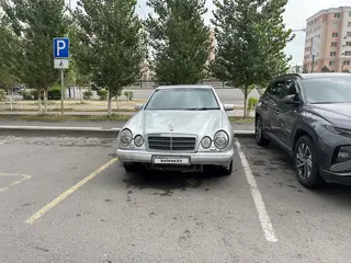 Mercedes-Benz E 280