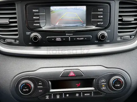 Kia Sorento 2015 года за 9 900 000 тг. в Алматы – фото 36