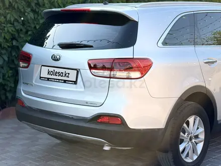 Kia Sorento 2015 года за 9 900 000 тг. в Алматы – фото 40