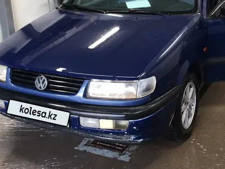 Volkswagen Passat 1994 года за 1 900 000 тг. в Астана – фото 6