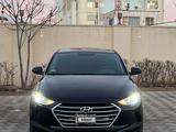 Hyundai Elantra 2018 годаүшін5 200 000 тг. в Актау