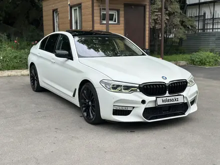 BMW 540 2020 года за 23 000 000 тг. в Алматы – фото 3