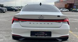 Hyundai Elantra 2023 года за 11 200 000 тг. в Караганда – фото 2