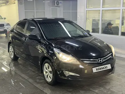 Hyundai Solaris 2014 года за 3 950 000 тг. в Астана – фото 3