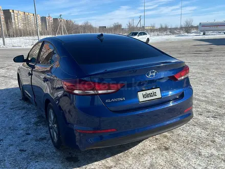 Hyundai Elantra 2017 года за 3 800 000 тг. в Актобе – фото 3