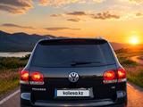 Volkswagen Touareg 2008 года за 7 500 000 тг. в Караганда – фото 5