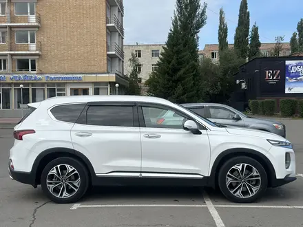 Hyundai Santa Fe 2020 годаүшін14 500 000 тг. в Астана – фото 4